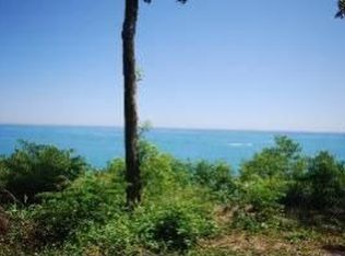 1411 Lake Rd, Lake Forest, IL 60045