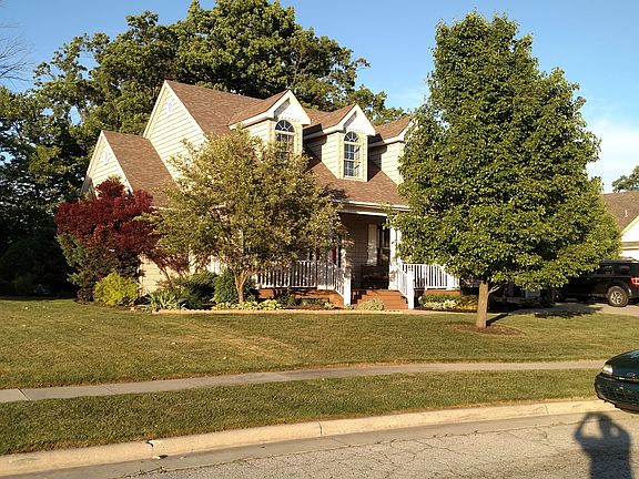 2nd image of 104 Black Canyon Dr
