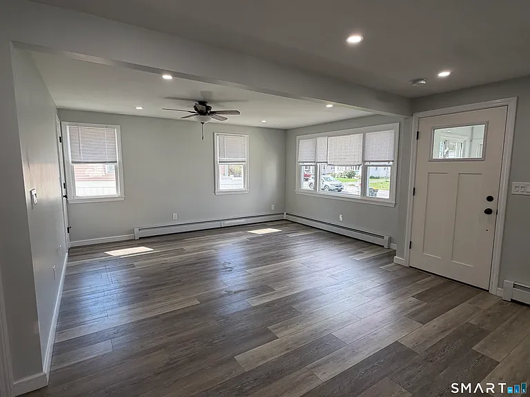 65 Roseville St — Photo 5