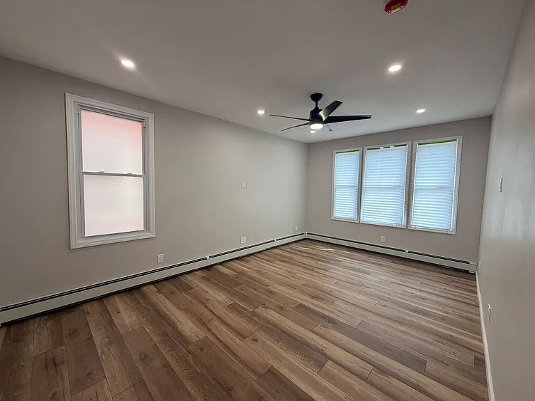 9 Van Nostrand Ave #2F — Photo 8