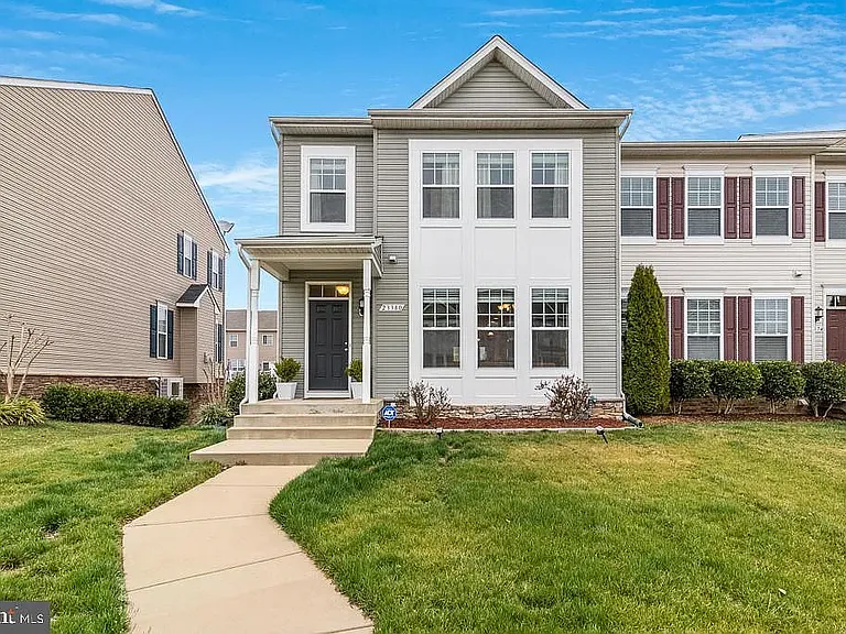 23380 Marview Ct — Photo 1