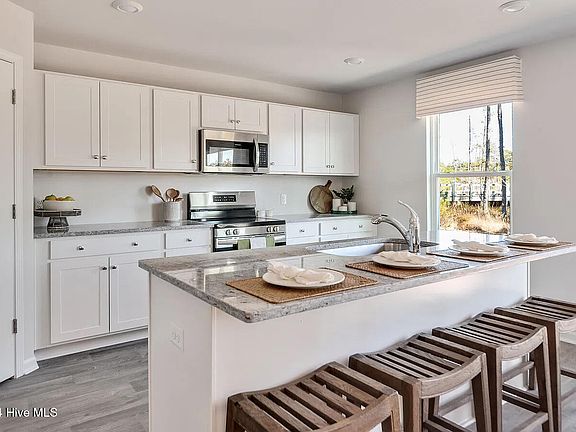 5th image of 5239 Soy Bean Drive NE