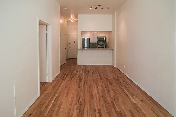 Rented by Horowitz Real Estate | media 60