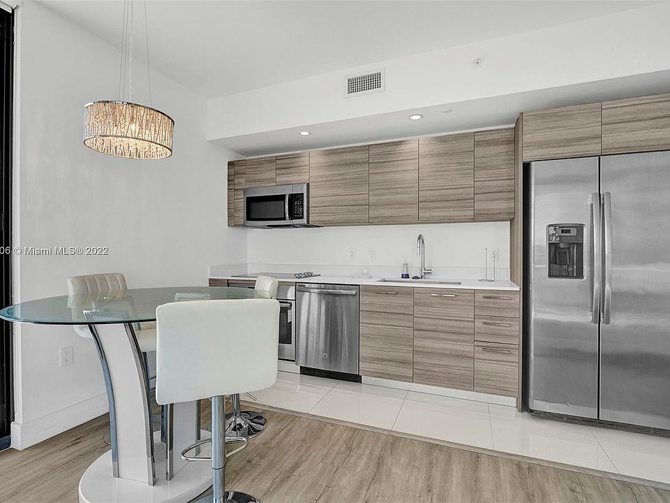 1st image of 121 NE 34th St #1001
