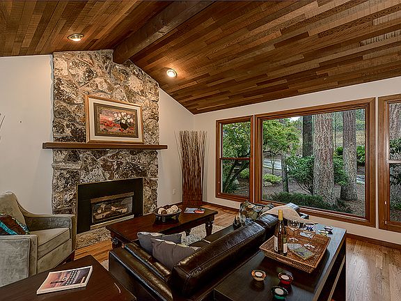 4th image of 21233 NE 87th Pl