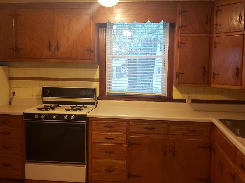 2nd image of 1108 N Carolina Ave APT 1