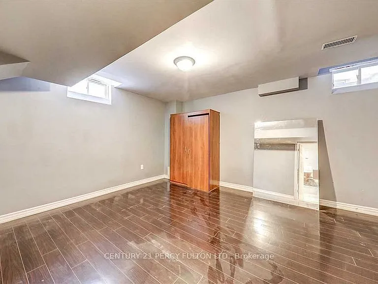 43 Condarcuri Cres — Photo 7