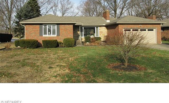 1st image of 37 Whitefriars Dr