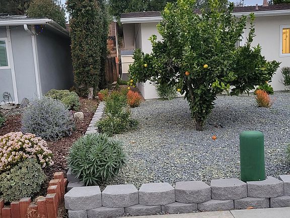 4th image of 922 La Tierra Dr