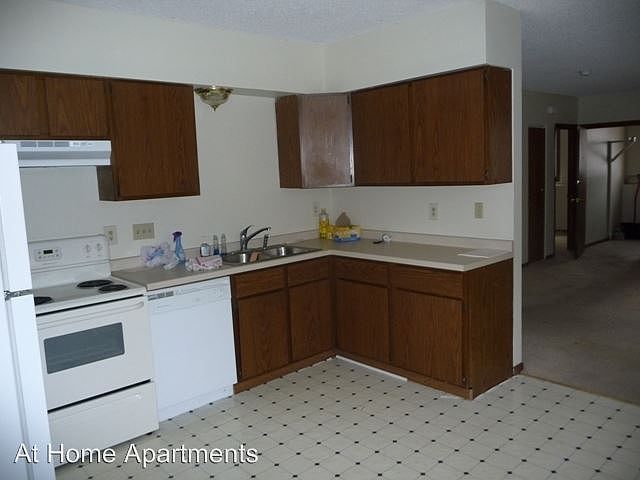 2nd image of 3818 W 31st St