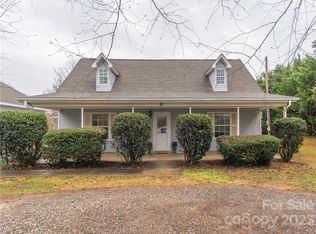 1116 Alexander Rd, Leicester, NC 28748