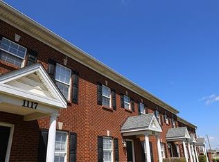 983 Red Mile Rd, Lexington, KY 40504