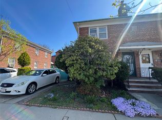 36-09 200th St, Flushing, NY 11361