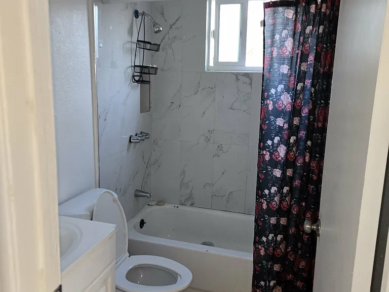 4590 N 4th Ave #2 — Photo 5