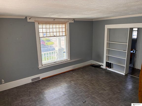 5th image of 1720 Sumner St