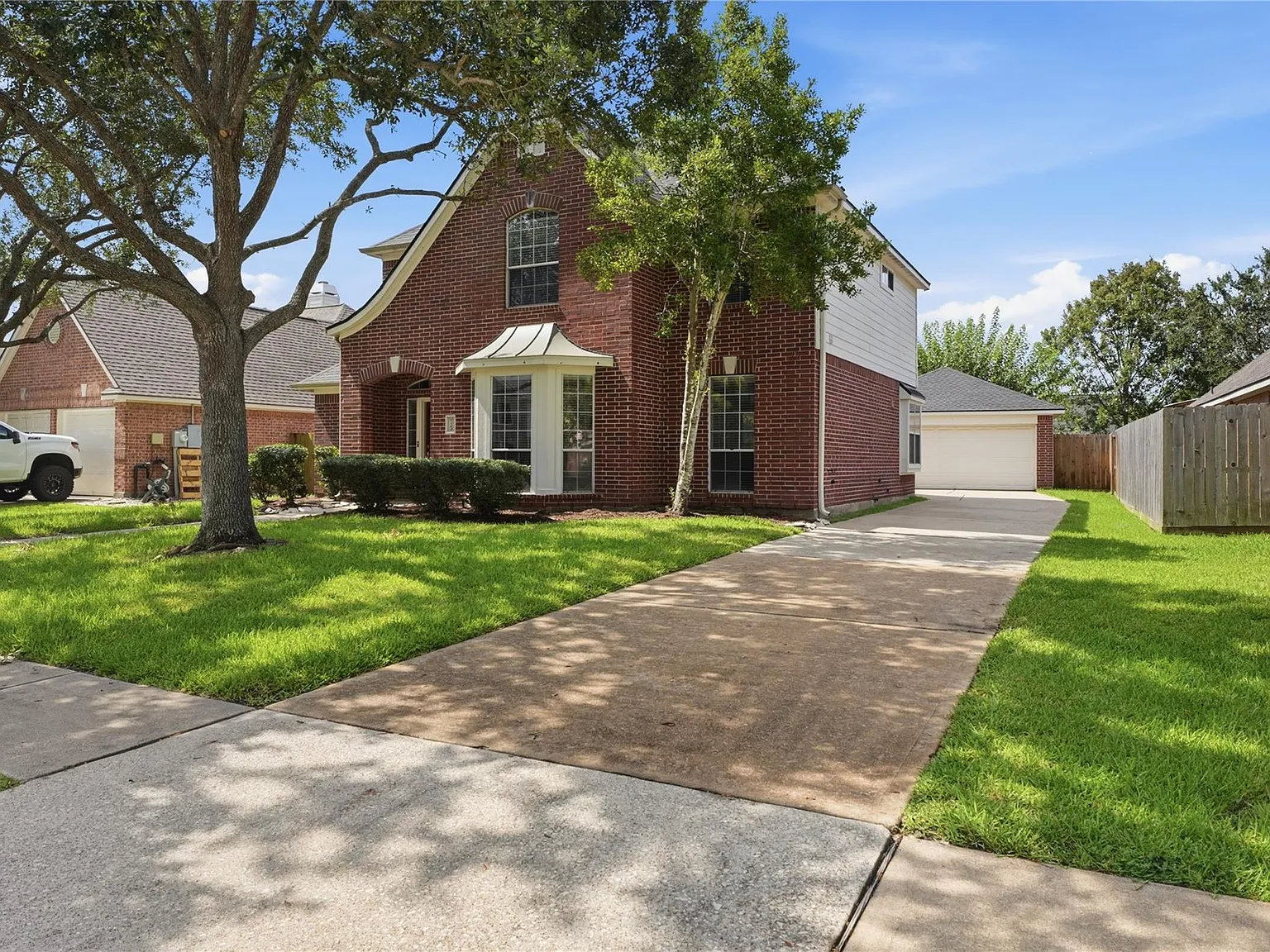 4 bed, 2.5 bath, 2570 sqft, $2,750 — Photo 3
