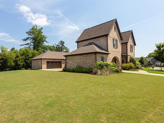 2nd image of 7966 Knoll Ln