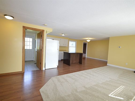 3rd image of 4420 Burnwood Pl