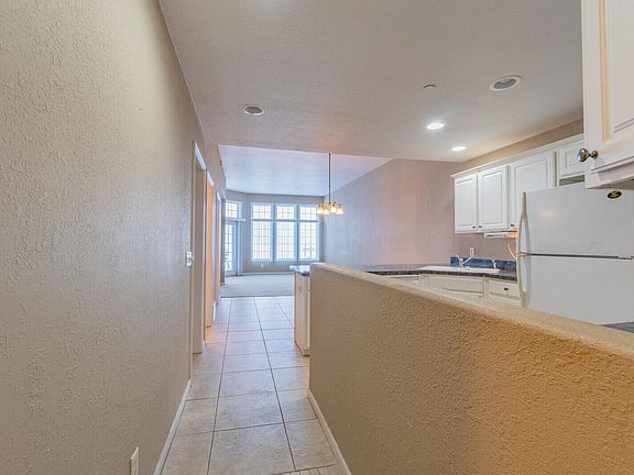 5th image of 2411 Lake Ave Unit 46