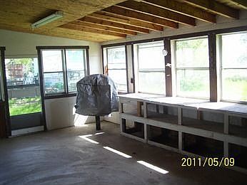 2nd image of 3011 Savannah St