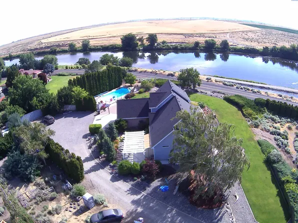 45204 E Shannon Ln, West Richland, WA 99353
