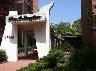 13915 83rd Ave APT 513, Briarwood, NY 11435