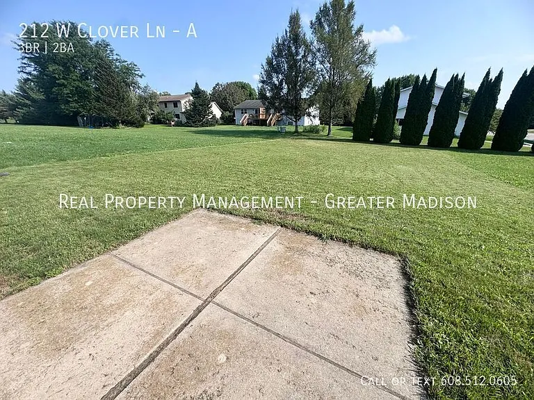 212 W Clover Ln #A — Photo 3