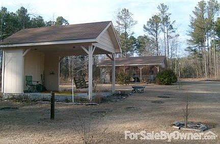 3rd image of 495 Mumford Ln