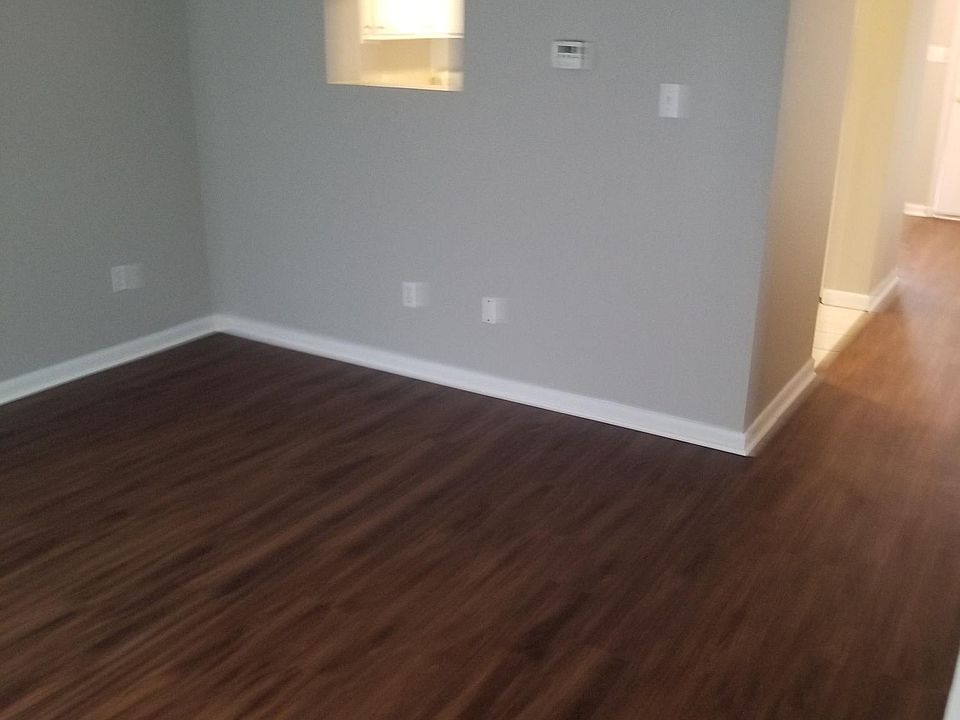 1st image of 3500 Warwick Dr APT 33
