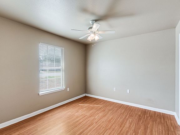 4th image of 1155 Misty Acres Dr