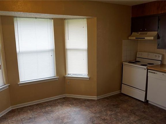 4th image of 3806 Griffin Dr