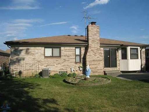 2nd image of 35809 Collingwood Dr