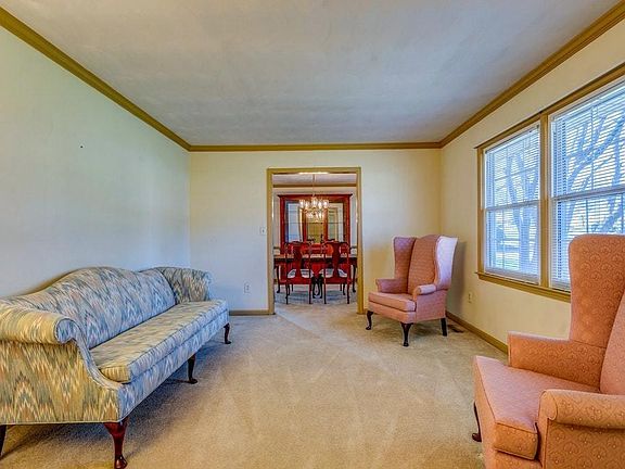 4th image of 1904 Millstream Dr