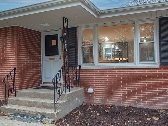 3rd image of 309 Sherwood Dr