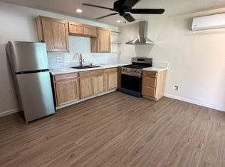 1427 Royal Ave, Simi Valley, CA 93065