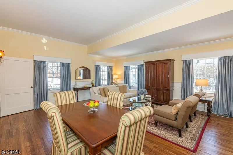 3 bed, 1.5 bath, $6,000 — Photo 4
