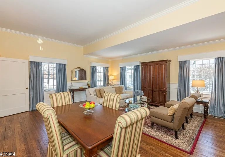 37 Colles Ave — Photo 4