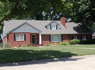 106 Highland Dr, Abilene, KS 67410