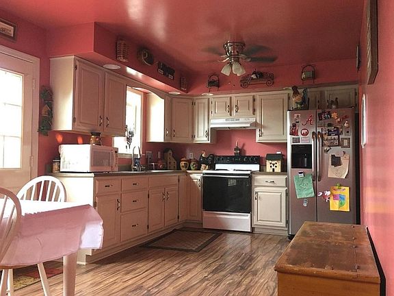 5th image of 106 Roosevelt St