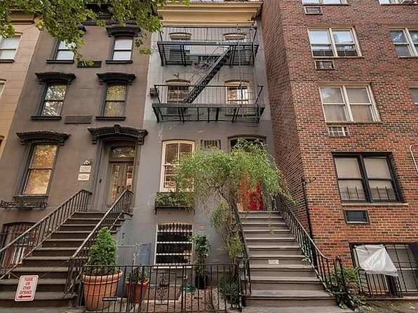 206 E 30th St #1, New York, NY 10016