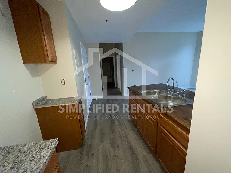 62 Green St #312 — Photo 7