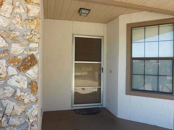 5th image of 920 Caspian Ct