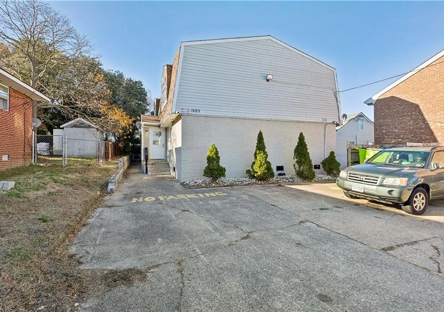 1005 Hillside Avenue — Photo 1