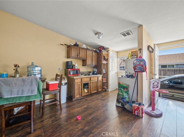 riverside-california-82019398 picture