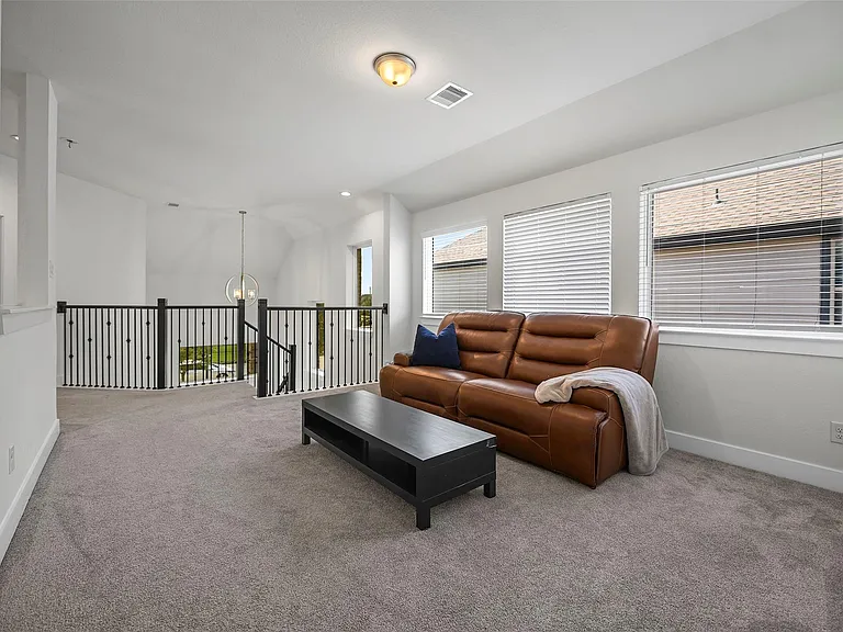 7115 Prairie Heights Dr — Photo 22