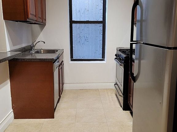 3rd image of 602 Ocean Ave #B5