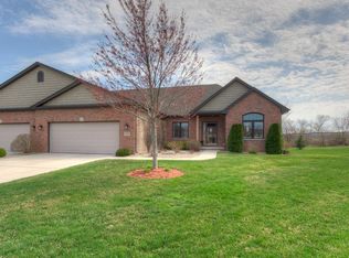 9970 Hart St, Saint John, IN 46373