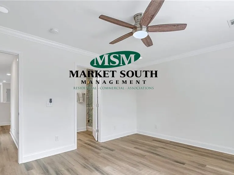 761 E Anderson St — Photo 15