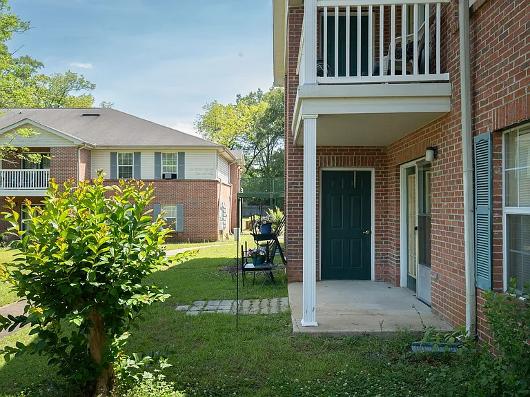 Commerce Street Manor — Photo 28