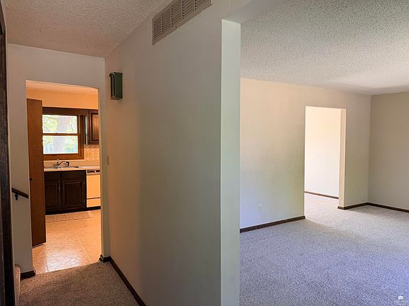 3rd image of 3317 Claflin Rd